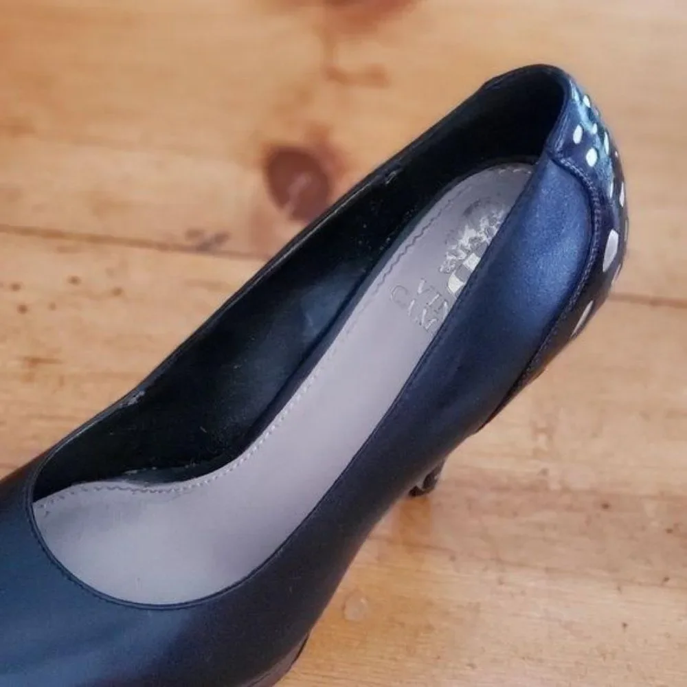 STUNNING! Vince Camuto Platform Heels Black